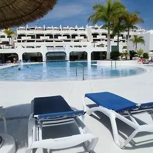 https://blu-paradise-costa-adeje-heated-pool.in-canary-islands.com